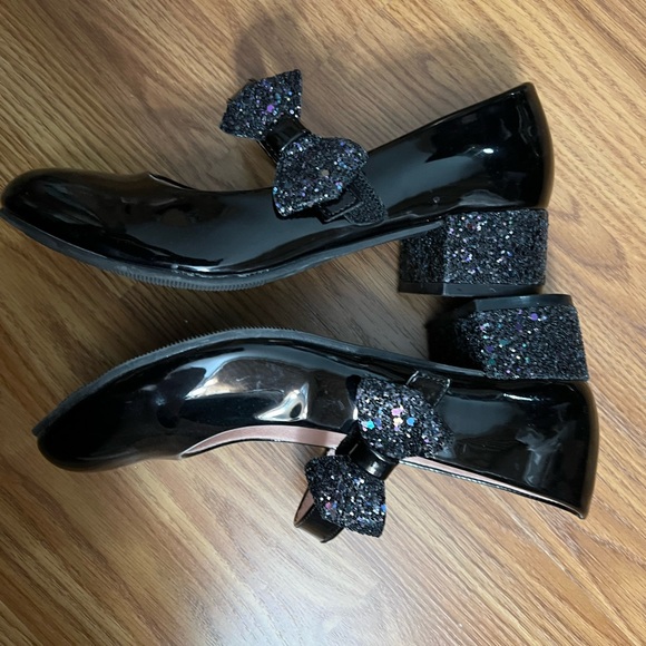 So memory foam size 4 very good condition - Picture 3 of 5